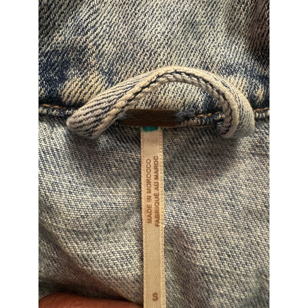Free People Womens Acid Wash Denim Trucker Jacket Size S - Picture 3 of 10